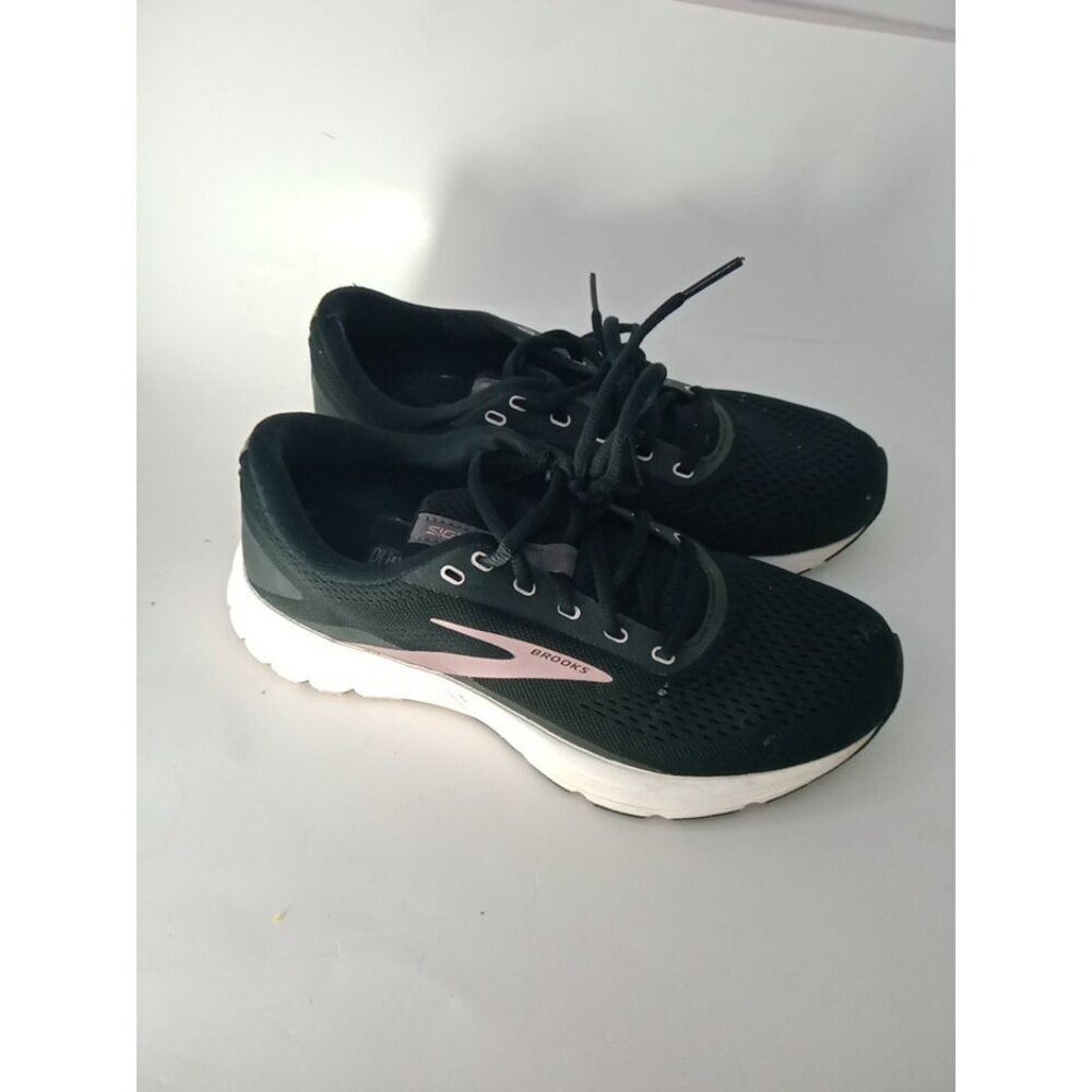 Size 8 Women's Brooks Signal 3 Black - 120349-1B-088 - Picture 1 of 11